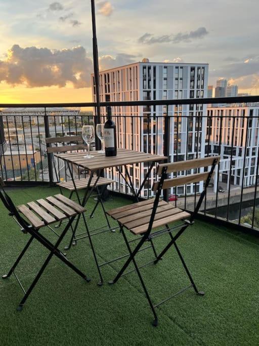 Cozy Flat With Balcony Apartamento Londres Exterior foto